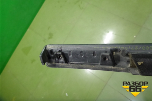 Накладка стекла заднего левого (3U5839477F) для Skoda Superb с 2001-2008г