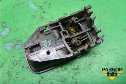 Ручка внутренняя двери задней правой для Mitsubishi Lancer-9  с 2003-2008г