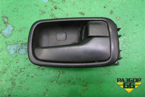 Ручка внутренняя двери передней правой для Mitsubishi Lancer-9  с 2003-2008г