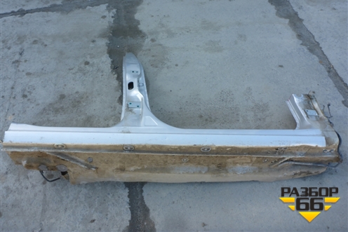 Порог со стойкой правый для Skoda Superb с 2001-2008г