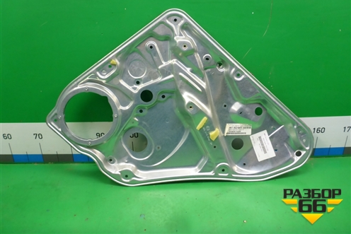 Панель внутренняя двери задней правой (3B5839756C) для Skoda Superb с 2001-2008г