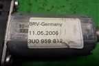 Моторчик стеклоподъёмника задний правый (3U0959812) для Skoda Superb с 2001-2008г