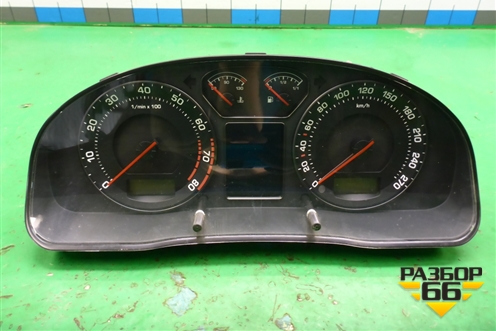 Щиток приборов МКПП (3U0920841C) для Skoda Superb с 2001-2008г