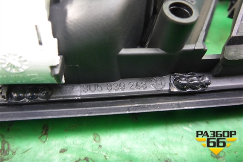 Ручка внутренняя двери задней правой (3U5839248) для Skoda Superb с 2001-2008г