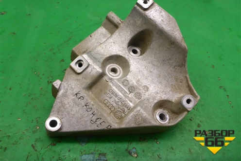 Кронштейн компрессора кондиционера (06B260885D) для Skoda Superb с 2001-2008г