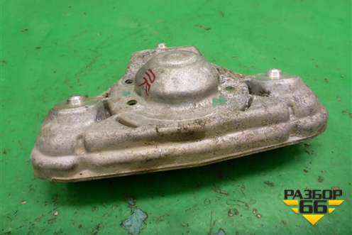 Кронштейн амортизатора переднего (8D0412383E) для Skoda Superb с 2001-2008г
