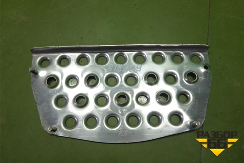 Подножка ступенька (нижняя) (810W615105187) для Sitrak  C7H