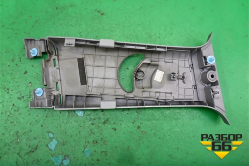 Обшивка стойки центральная верхняя левая (858304Y100) для Kia Rio с 2011-2016г