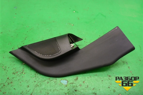 Накладка двери передней правой уголок (4M51A23408AJ3YYW) для Ford Focus 2 с 2008-2011г