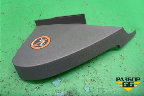 Накладка на торпедо (боковая правая) (4M51A044C60AFW) для Ford Focus 2 с 2008-2011г