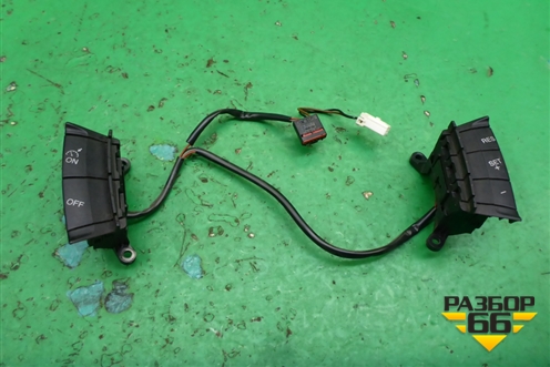 Модуль кнопок (на рулевое колесо) (4M5T9E740AA) для Ford Focus 2 с 2008-2011г