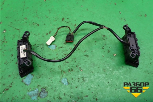 Модуль кнопок (на рулевое колесо) (4M5T9E740AA) для Ford Focus 2 с 2008-2011г