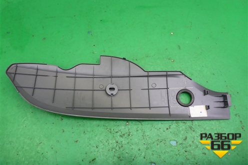 Накладка внутренняя (на консоль правая) (8M51A046B26AAW) для Ford Focus 2 с 2008-2011г