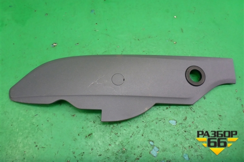 Накладка внутренняя (на консоль правая) (8M51A046B26AAW) для Ford Focus 2 с 2008-2011г