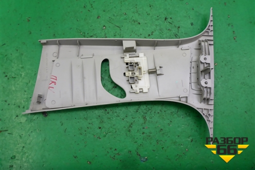 Обшивка стойки центральная верхняя правая (4M51A24582BMW) для Ford Focus 2 с 2008-2011г