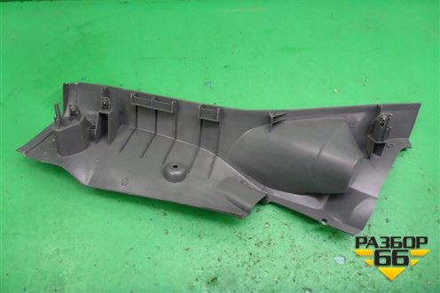 Обшивка стойки задняя нижняя правая (4M51A31016AFW) для Ford Focus 2 с 2008-2011г