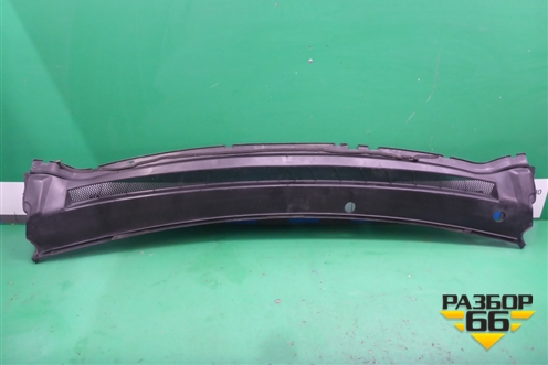 Решетка стеклоочистителей (4M51A02216AG) для Ford Focus 2 с 2008-2011г