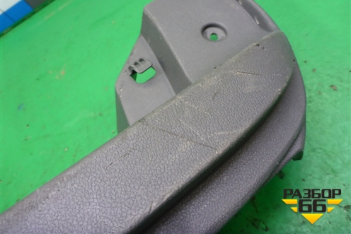 Держатель задней полки левый (хетчбэк) (4M51A46809ALW) для Ford Focus 2 с 2008-2011г