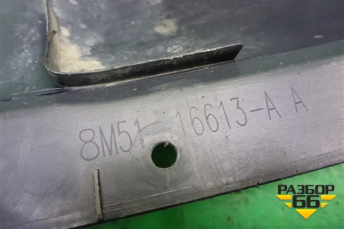Накладка декоративная на переднюю панель (8M5116613AA) для Ford Focus 2 с 2008-2011г