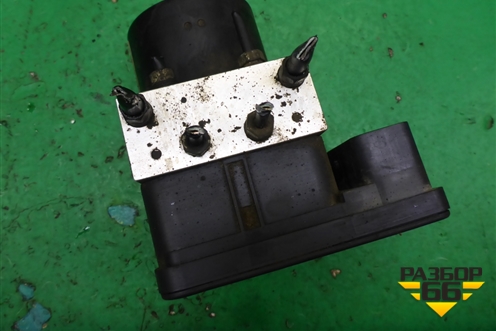 Блок ABS (8M512C405AA) для Ford Focus 2 с 2008-2011г