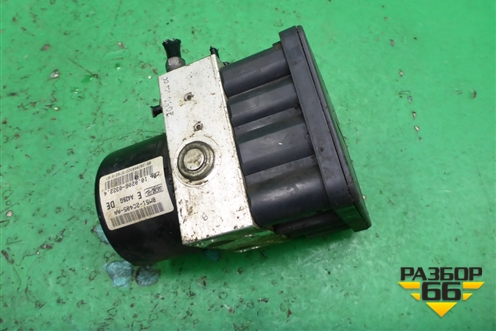Блок ABS (8M512C405AA) для Ford Focus 2 с 2008-2011г
