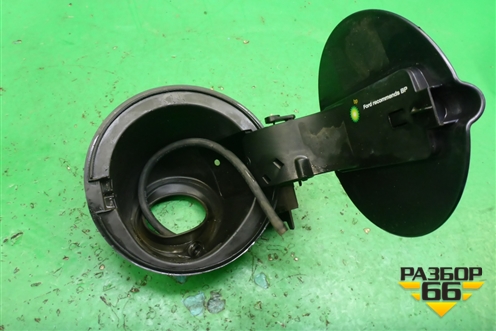 Лючок бензобака (8M51A27936BA) для Ford Focus 2 с 2008-2011г
