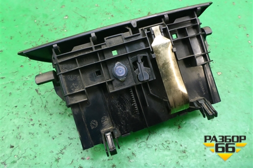 Ящик передней консоли (8M51A044J53AA) для Ford Focus 2 с 2008-2011г