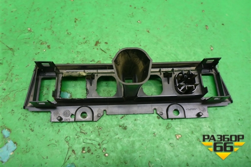 Рамка под кнопки (8M5113D734AW) для Ford Focus 2 с 2008-2011г