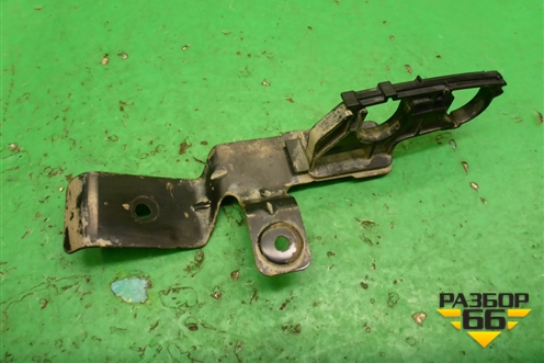 Кронштейн (патрубков отопителя) (3M5H18481AB) для Ford Focus 2 с 2008-2011г