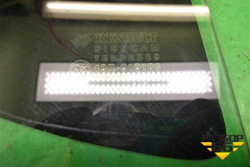 Стекло двери задней правой форточка (822621848R) для Renault Sandero с 2013-2022г