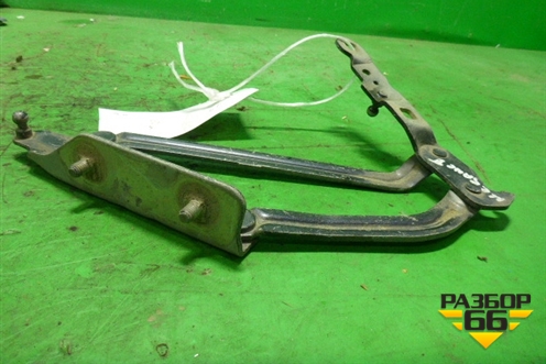 Петля крышки багажника правая для Renault Megane 2 с 2002-2009г