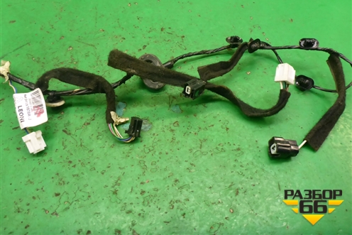 Проводка двери передней правой (241251878R) для Renault Sandero с 2013-2022г