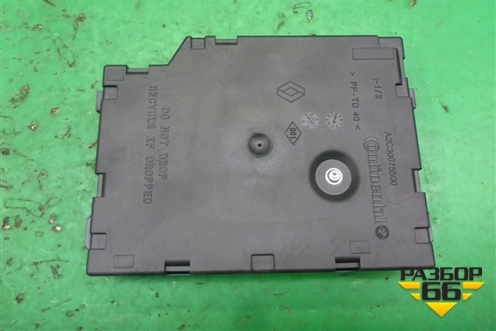 Блок комфорта (285905828R) для Renault Sandero с 2013-2022г