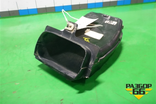 Воздухозаборник тормозного диска правый (51747421700) для BMW X5 G05 с 2018г (Х5 Г05)