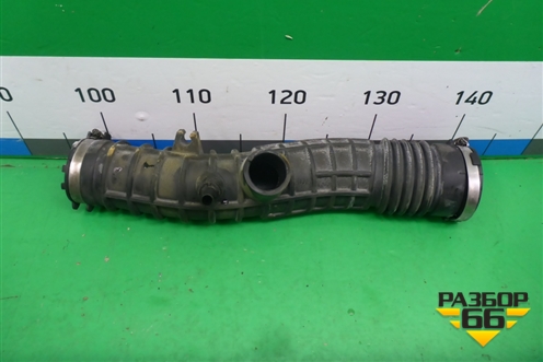 Патрубок воздушного фильтра (1.6л H4MD438) (8201529827 165780388R) для Renault Sandero с 2013-2022г