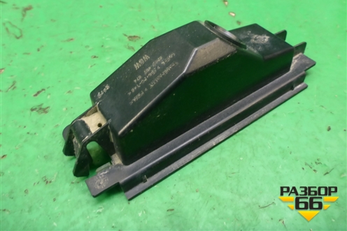 Фонарь подсветки номера (8200957874) для Renault Sandero с 2013-2022г