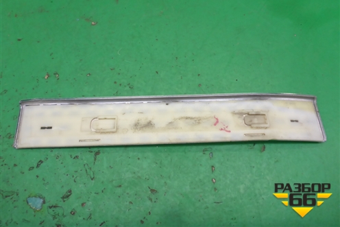 Накладка порога внутренняя заднего левого (в проём) (A2196800335) для Mercedes Benz CLS C219 с 2004-2010г