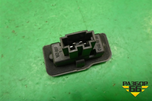 Фонарь подсветки номера (A2038200256) для Mercedes Benz CLS C219 с 2004-2010г