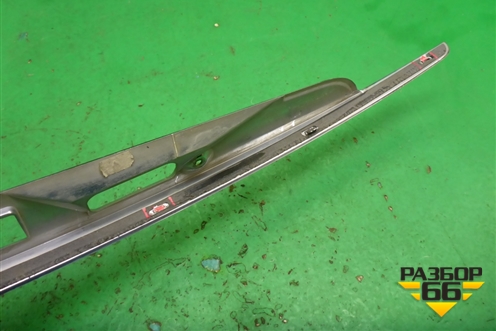Накладка крышки багажника (A2197580002) для Mercedes Benz CLS C219 с 2004-2010г