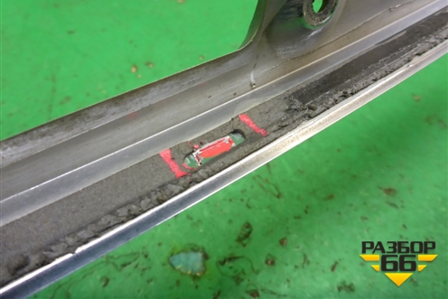 Накладка крышки багажника (A2197580002) для Mercedes Benz CLS C219 с 2004-2010г