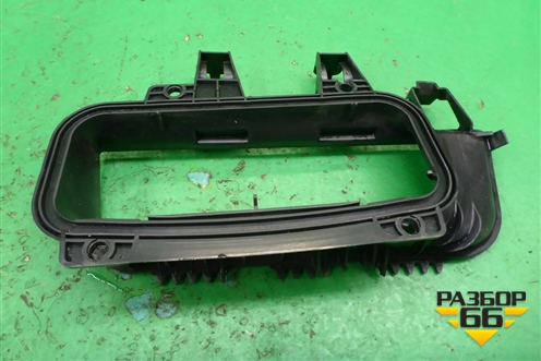 Воздухозаборник отопителя (2118300044) для Mercedes Benz CLS C219 с 2004-2010г