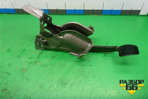 Педаль тормоза (МКПП) (465013221R) для Renault Sandero с 2013-2022г