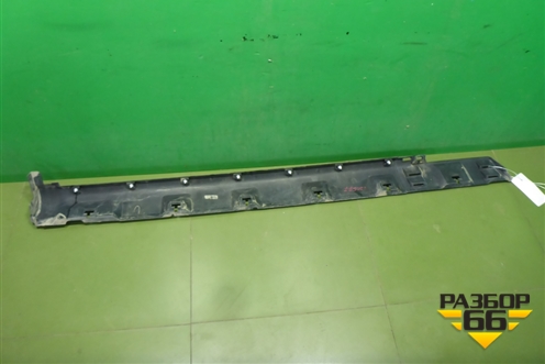 Накладка на порог наружная правая (StepWay) (764266165R) для Renault Sandero с 2013-2022г