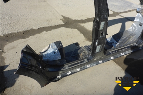 Боковина кузова правая для Mercedes Benz CLS C219 с 2004-2010г