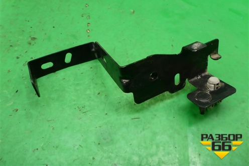 Кронштейн (497307557R) для Renault Sandero с 2013-2022г
