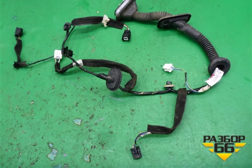 Проводка двери передней правой (241251878R) для Renault Sandero с 2013-2022г