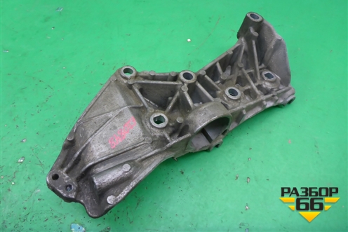 Кронштейн генератора (1.6л K4MV838) (8200669495) для Renault Fluence с 2009-2017г