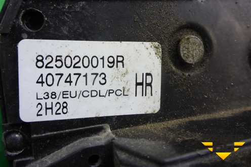 Замок двери задней правой (825020019R) для Renault Fluence с 2009-2017г