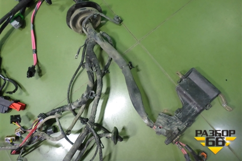 Проводка подкапотная (240113912R) для Renault Fluence с 2009-2017г