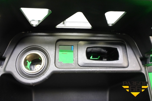 Ящик передней консоли для Mitsubishi Outlander с 2012-2024г